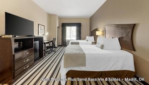 Nearby Cardinal Cove Lake Texoma Lodging & Group Facilities